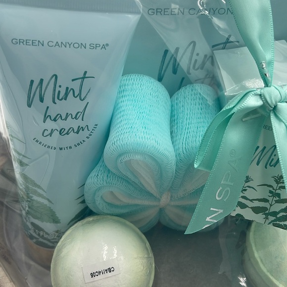 Green Canyon Spa Package - Picture 3 of 4